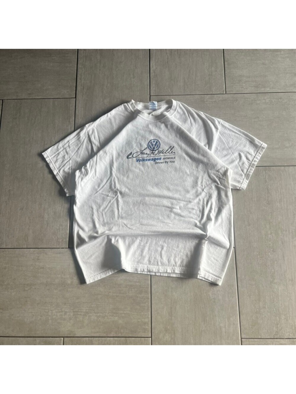 Gildan Volkswagen Graphic Logo White T-Shirt XL